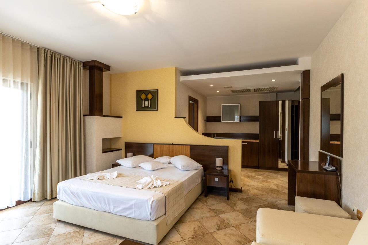 Hotel By Tony Mamaia Exterior foto